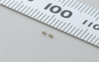 Murata introduces its highest capacitance value, 3-terminal multilayer ceramic capacitor for smart phones in the 0402 inch size